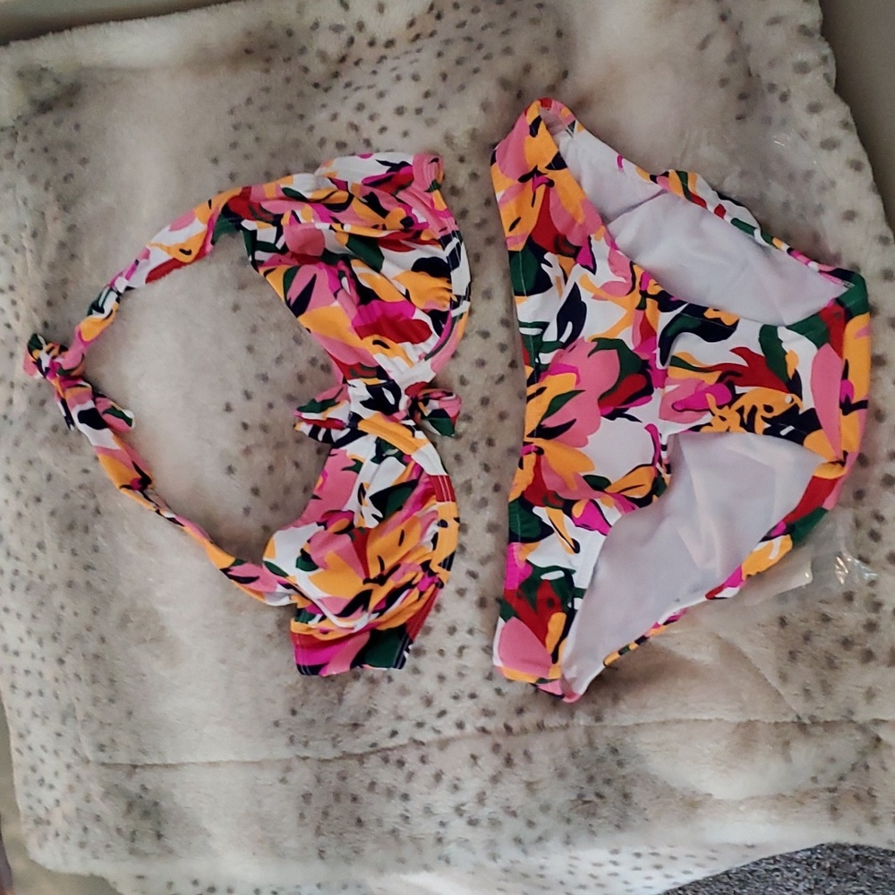 Venus bikini set